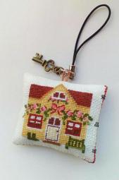 紫晶城 十字繡 小貓咪 餅乾 馬卡龍 三角形 手機吊飾 歷史價格詳細信息