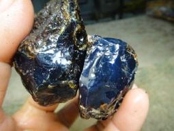 《紀老師的收藏-98 》高能量魔法石→ 天然優質七彩鐵斧木化玉圓形印章→R25  ※聚氣招財、心想事成、收藏增值! 歷史價格詳細信息