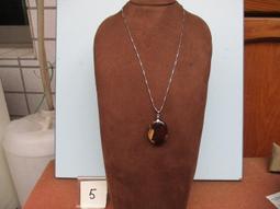 琥珀項鍊 中國結項鍊 伸縮繩呈現 男女都可配帶 影片打光呈現 買到賺到 錯過可惜. 歷史價格詳細信息