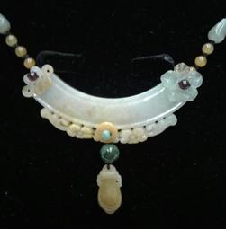 三十年珍藏T1234#天然新疆墨綠玉龍鳳搶珠73x55x5mm項鏈全新3000出清 歷史價格詳細信息