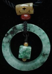 三十年珍藏T1234#天然新疆墨綠玉龍鳳搶珠73x55x5mm項鏈全新3000出清 歷史價格詳細信息