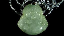 天然緬甸玉A貨   翡翠歡喜招財彌勒吊墜 飄陽綠 歷史價格詳細信息