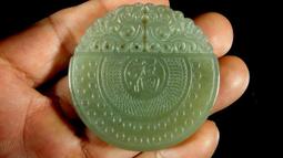 和闐玉靈芝小擺件，可做筆架，也可做擺件陳設觀賞，新疆山料，料20128 歷史價格詳細信息