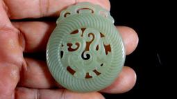 和闐玉靈芝小擺件，可做筆架，也可做擺件陳設觀賞，新疆山料，料20128 歷史價格詳細信息