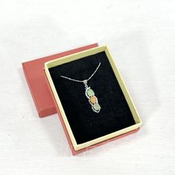 【御古齋】精選天然 緬甸玉 A貨翡翠 冰沁飄花 佛手 菩薩之手 掌上明珠 平安吉祥 避邪 質優透光 附墜鍊盒 0923 歷史價格詳細信息