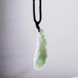 翡翠A貨 唐馬 高糯 有脂光 透度標準2.8 飄綠花唐馬 可鑲嵌 可配戴設計 可珠寶設計 項鍊 掛牌 配件 配飾 歷史價格詳細信息