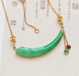 翡翠龍牙形吊墜老坑冰糯種紅黃色緬甸A貨男女款揭陽原石帶證書91 歷史價格詳細信息