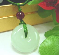 天然新疆和闐青白玉~(大塊料) 手工精雕 【圓滿豐收紋璧 】細膩溫潤 財富的象徵 直徑6.3ㄨ1.3cm(約89.3g)鍊長可調=B1-391 歷史價格詳細信息