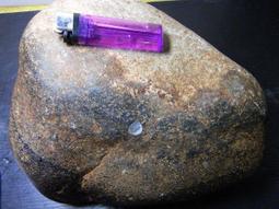 和闐玉~老件 和闐籽料 金皮入沁 白肉 溫潤 美石【金玉滿堂》盤件 約6.3ㄨ3.6ㄨ1.8cm(66g)=A3-337 歷史價格詳細信息