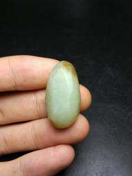 新疆和闐玉雕刻件吊墜掛件手把件擺件。手工雕刻青花籽料，大開門 歷史價格詳細信息