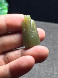 和闐玉新疆且末黃金糖手鐲，圈口5556，且末老料，油膏細潤， 歷史價格詳細信息