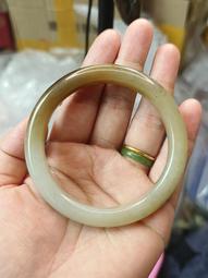 和闐玉籽料 俏色金皮油潤白肉巧雕天祿和田玉獨籽31.6g Q潤細白肉 黃金皮色俏雕保留 溫潤油性佳 歷史價格詳細信息