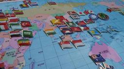 精美收藏＊★＊ 世博系列紀念章---2010年---世博  大熊貓  紀念章套裝--共 10 枚--帶精美冊子---十分少見---＊★＊ 歷史價格詳細信息