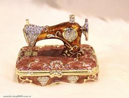 精緻波浪珍珠抓夾小眾設計感高級髮夾女2023新款後腦勺鯊魚夾髮夾 歷史價格詳細信息