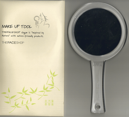 韓國知名插畫Marianne Kate~自我風格系列 鑰匙零錢包 卡包 歷史價格詳細信息