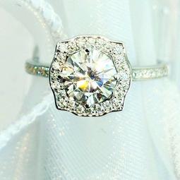 莫桑鑽裸石 極白克拉方形雷迪恩莫桑鑽裸石  5.5×5.5mm實物更美更閃更透帶GRA證書獨立腰碼 可代 歷史價格詳細信息