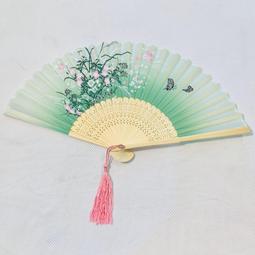 「摺扇、扇子」台灣現貨供應－#摺疊扇#撒扇#扇#木雕扇#絲綢扇#絹扇#扇子#古風摺扇#中國風#舞蹈扇#摺疊扇子#隨身攜帶 歷史價格詳細信息