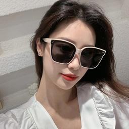 時尚有型就是它????全新 金安德森 Kinloch Anderson 杏色經典格紋V領假兩件式針織長袖上衣 百搭推薦???? 歷史價格詳細信息