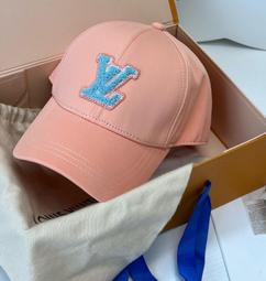 LV春夏限定彩虹紮染比基尼 顏色超嫩！不買真的很後悔 搭配牛仔褲絕絕子！夏天辣妹必備單品。 SML 歷史價格詳細信息