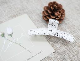 鯊魚夾【韓式八字大抓夾】韓國鯊魚夾 打結 流線  韓系髮夾 線條髮夾 灰色 透明 豹紋 大抓夾 髮夾 大髮夾 CHIS 歷史價格詳細信息