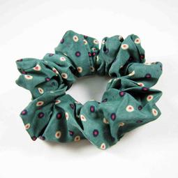 【MoDo魔荳】＊全新＊《可愛韓系款@俏皮豹紋小兔耳大腸髮束。小兔耳朵大腸髮圈。兔耳朵大腸圈圈束。小兔耳朵髮束》〈米白〉 歷史價格詳細信息