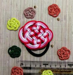 愛富裕歡喜購????金雙錢髮束 瀏海夾 母女夾 親子夾 兒童夾 雙錢結別針雙錢結耳環 單買中國結雙錢結 25種顏色 手工編織 歷史價格詳細信息