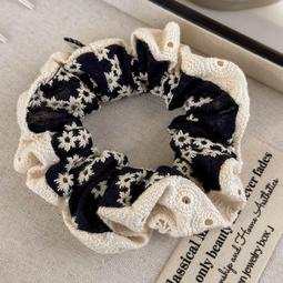 大腸髮圈【皺褶麻花造形大腸髮圈】韓國髮圈 條紋 質感 絲光 緞面 法式 多色 大腸髮束 髮圈 綁頭髮飾 馬尾 橡皮筋 歷史價格詳細信息