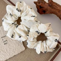 {朵朵韓飾} C3468 韓國直送(正韓)-法式氣質花朵蝴蝶結珍珠細髮箍(二色) 歷史價格詳細信息