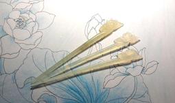 潼綾設記飾~ 玫瑰如名 { 清月 }天然強藍月光石蛋面戒面小米珍珠美制銅線 手做 包鑲 金屬線項鍊 歷史價格詳細信息