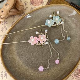 {朵朵韓飾} C1432 韓國直送(正韓)-個性氣質幾何方塊珍珠蝴蝶結髮束(五色) 歷史價格詳細信息