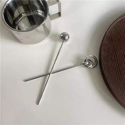 台灣現貨金屬發簪簡約現代冷風一字頭飾後腦勺盤發復古暗黑發釵簪子發飾女  露天市集  全台最大的網路購物市集  露天市集 價格比較,價格查詢,歷史價格詳細信息