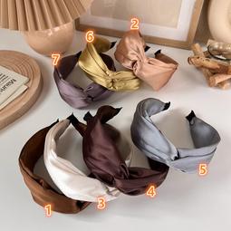 正韓 韓國緞面滿版蛇紋造型 寬鬆落肩 涼爽短袖襯衫 【PA88193】現貨＋預購 Doppler 歷史價格詳細信息