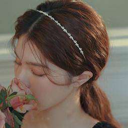 簡約珍珠髮箍 氣質髮箍 復古法式髮箍 珍珠髮箍 簡約髮箍 頭箍 髮箍 甜美少女頭箍 緞面頭箍 髮飾用品 法式珍珠髮箍 歷史價格詳細信息