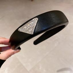 Just One 輕奢高級感鑲鑽珍珠髮夾時尚氣質抓夾盤髮鯊魚夾髮飾 ih17 歷史價格詳細信息