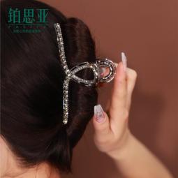 大牌髮飾輕奢絲絨抓夾女新款秋冬高級感黑色髮夾子鯊魚夾（滿599免運） 歷史價格詳細信息