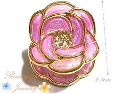 ♥漂亮寶貝飾品小站．aggumbdbu♥山茶花壓克力小抓夾、鯊魚夾、髮夾　３個１００元【特價】　J09-A00-009 歷史價格詳細信息