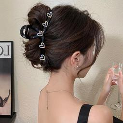 現貨【黑色大鯊魚夾】 磨砂方形透明小麥長方形縷空韓劇大鯊魚夾 洗澡洗臉化妝大抓夾 台灣快速現貨出貨 歷史價格詳細信息