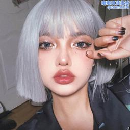 假髮女短髮奶奶灰花白短捲髮中老年人整頂假髮套蓬鬆逼真款花白色 歷史價格詳細信息