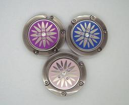 **媛者尚鉤** (花叢)包包掛鉤/皮包掛鉤 /包包掛勾/ 皮包掛勾/特價出售 歷史價格詳細信息