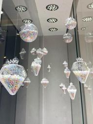 商場中庭掛飾學校幼兒園裝飾戶外彩虹造型中空吊飾春季美陳裝飾 歷史價格詳細信息