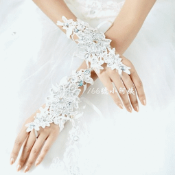 帶鑽短褲棉短褲幾何圖形設計滿版休閒穿搭尺寸S / 歐碼36 / 英碼8 / 美碼25 歷史價格詳細信息