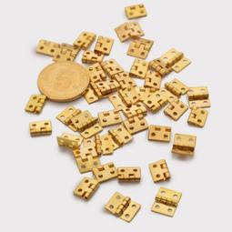 【熱賣】批發不銹鋼吊碼 鐵鍍鎳三面固定角碼家具連接件噴白漆 三角床角撐 歷史價格詳細信息