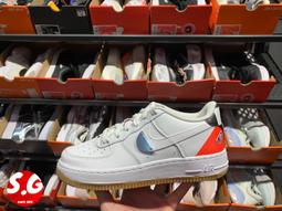 S.G NIKE AIR FORCE 1 DD8959-103 女鞋 全白黑勾 AF1 鞋扣 鐵牌 低筒 休閒鞋 歷史價格詳細信息