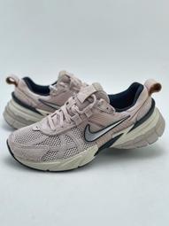Nike V2K Runtekk Grey Pink 女 灰粉 龍年 限定 過年 復古 休閒鞋 FZ5061-100 歷史價格詳細信息