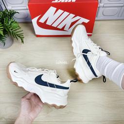 Nike TC 7900 女鞋 現貨 正版 米白 粉紫 厚底 老爹鞋 基本款 休閒鞋 DD9682-100 DR7851 歷史價格詳細信息