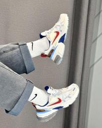 S.G NIKE V2K Runtekk FD0736-100-101 白銀 白綠 奶油底 增高 復古 老爹鞋 歷史價格詳細信息