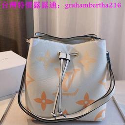 台灣特價特價熱賣款COACH 蔻馳 新款女包 草莓麻將包 鏈條包 百搭單肩包 手拎包 氣質手拿包 腋下包 經典老花 側背 歷史價格詳細信息