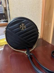 TORY BURCH Kira Chevron 銀釦絎縫皮革皮夾式鍊包(淺沙色) 90343 288 歷史價格詳細信息