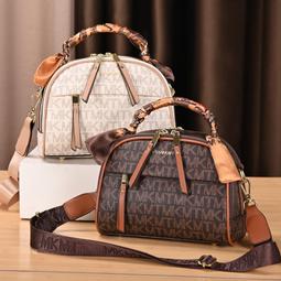 今年流行大容量包包女士2023新款潮復古油蠟皮寬肩帶斜挎包小方包 歷史價格詳細信息