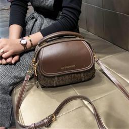 包包女設計感小眾小圓包新款2023真皮流行高級單肩斜跨手提小包女 歷史價格詳細信息